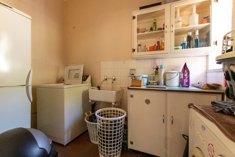 4 Bedroom Property for Sale in Ongegund Village Western Cape